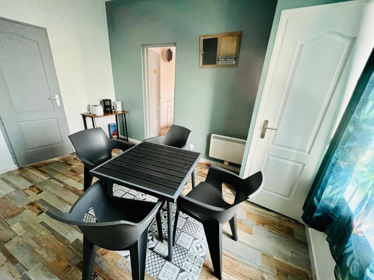 La Plume Wifi Parking Un-Sejour-A-Part Apartment Clouange Luaran gambar