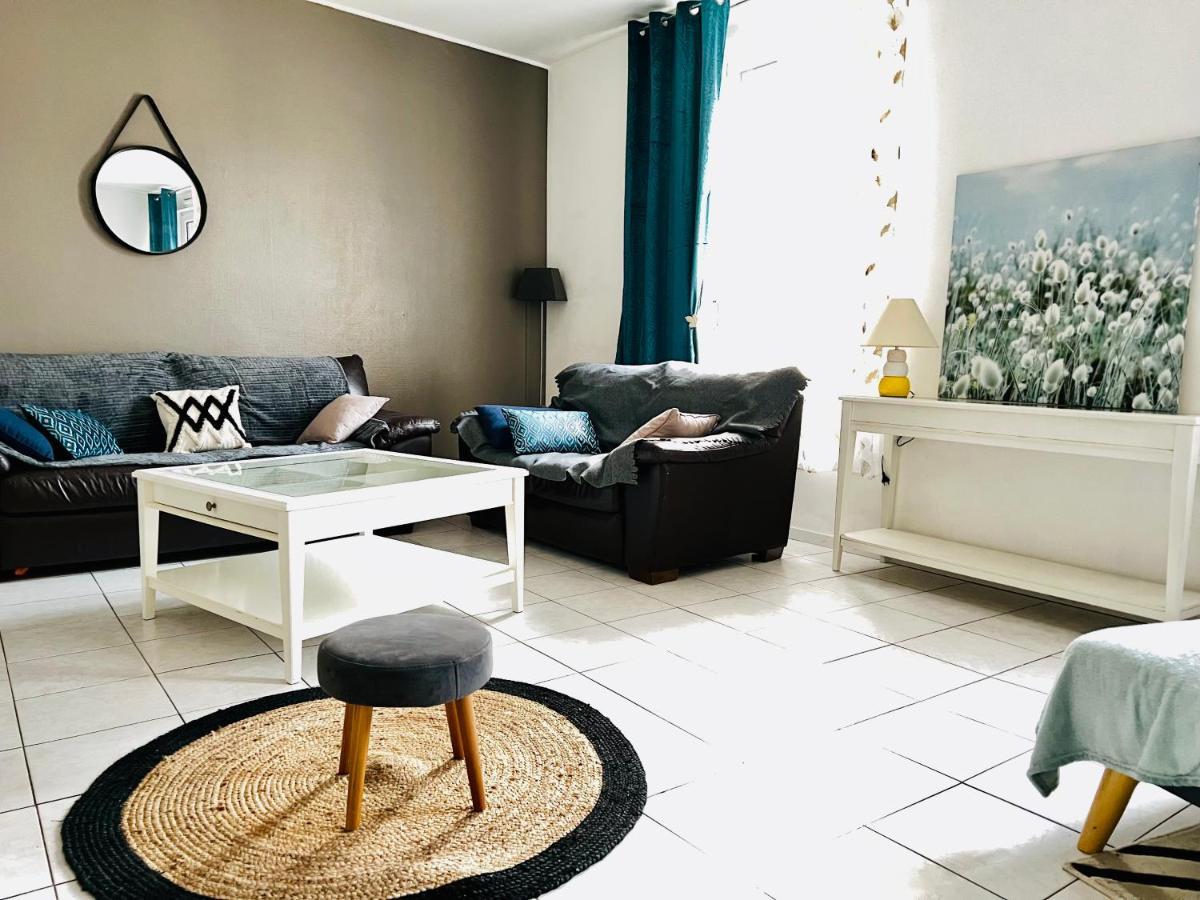 La Plume Wifi Parking Un-Sejour-A-Part Apartment Clouange Luaran gambar