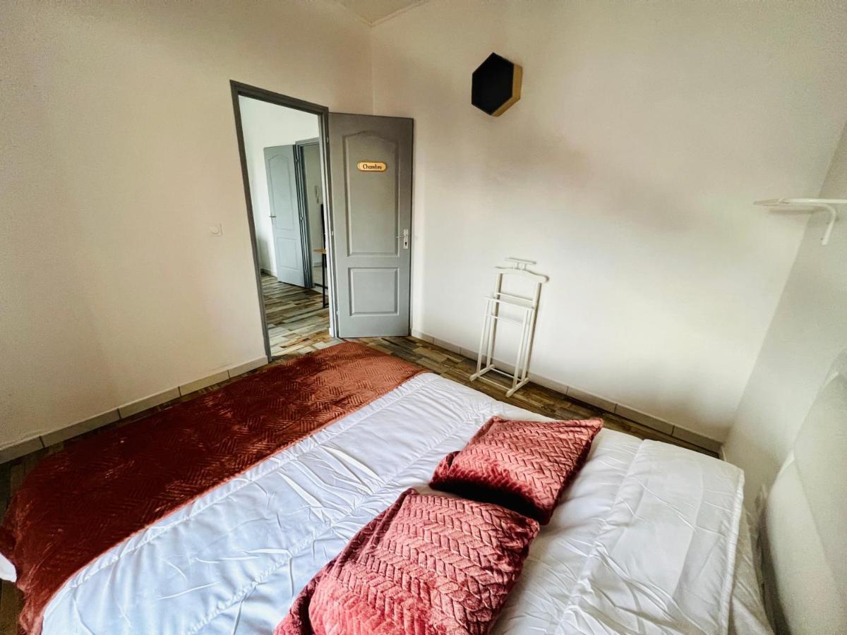 La Plume Wifi Parking Un-Sejour-A-Part Apartment Clouange Luaran gambar