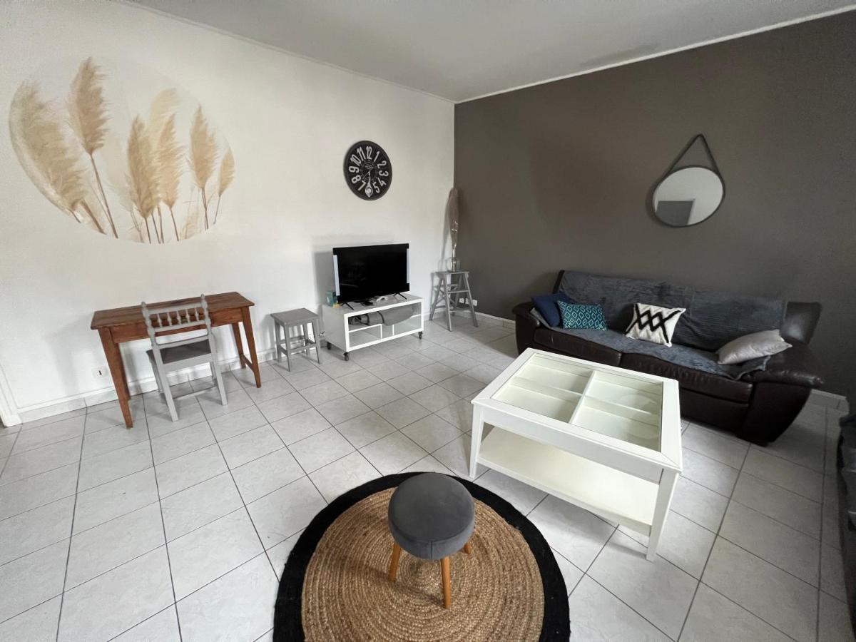 La Plume Wifi Parking Un-Sejour-A-Part Apartment Clouange Luaran gambar