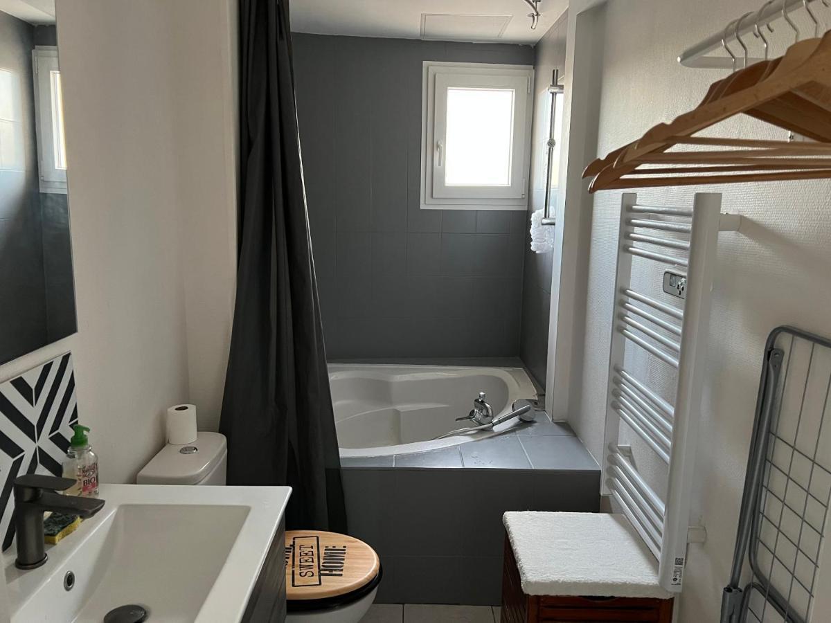 La Plume Wifi Parking Un-Sejour-A-Part Apartment Clouange Luaran gambar