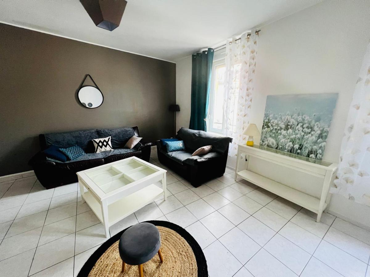 La Plume Wifi Parking Un-Sejour-A-Part Apartment Clouange Luaran gambar