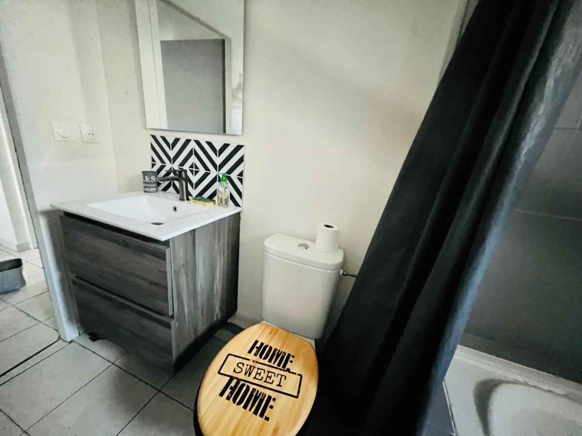 La Plume Wifi Parking Un-Sejour-A-Part Apartment Clouange Luaran gambar